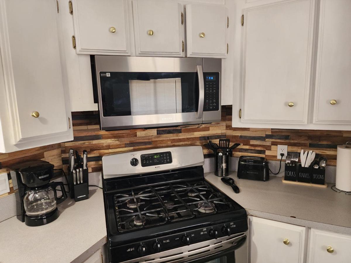 1 Bdrm Grand Canyon Bridge Rental Dolan Springs المظهر الخارجي الصورة
